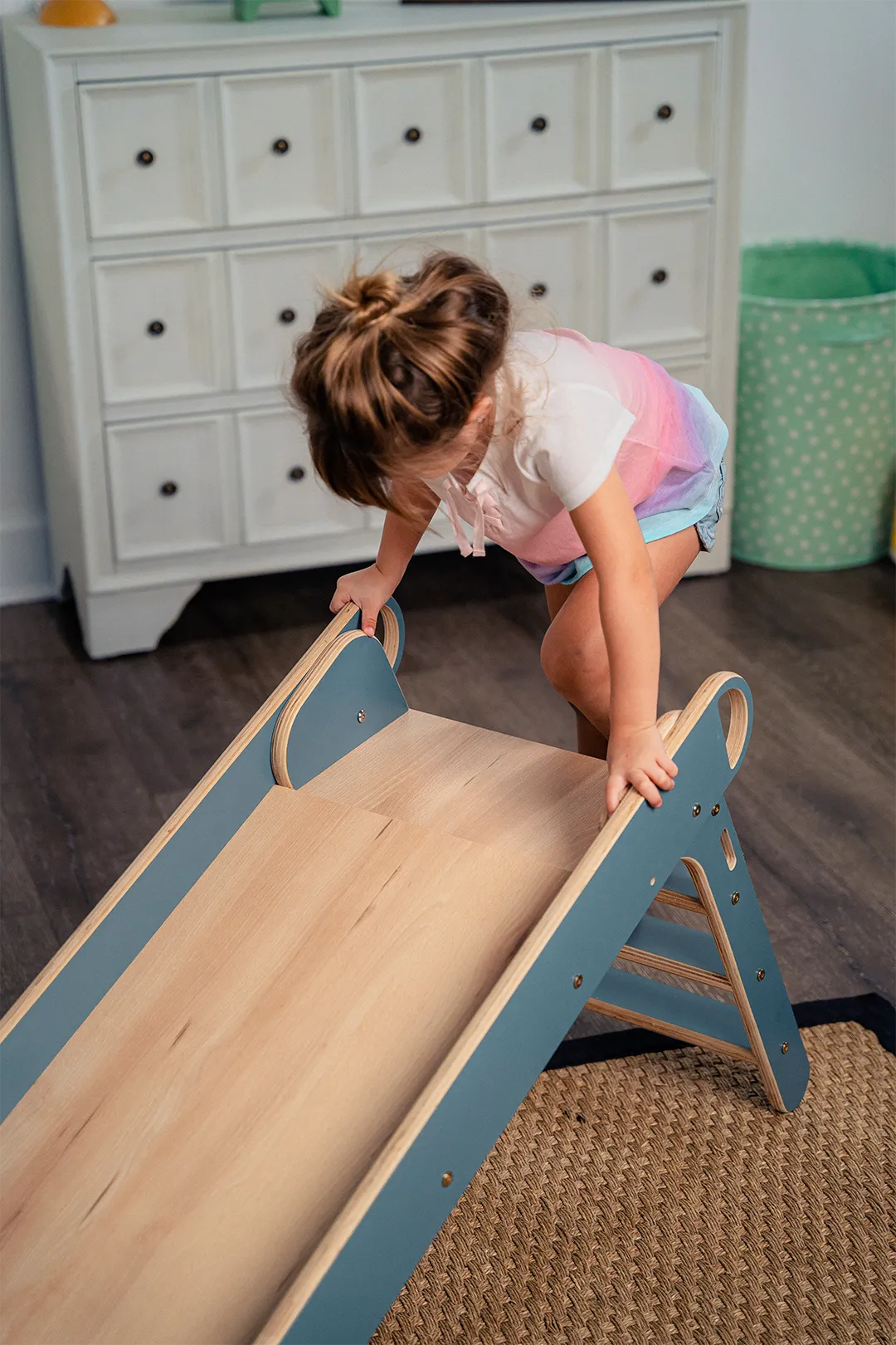 Avenlur Holland- Wooden Folding Slide