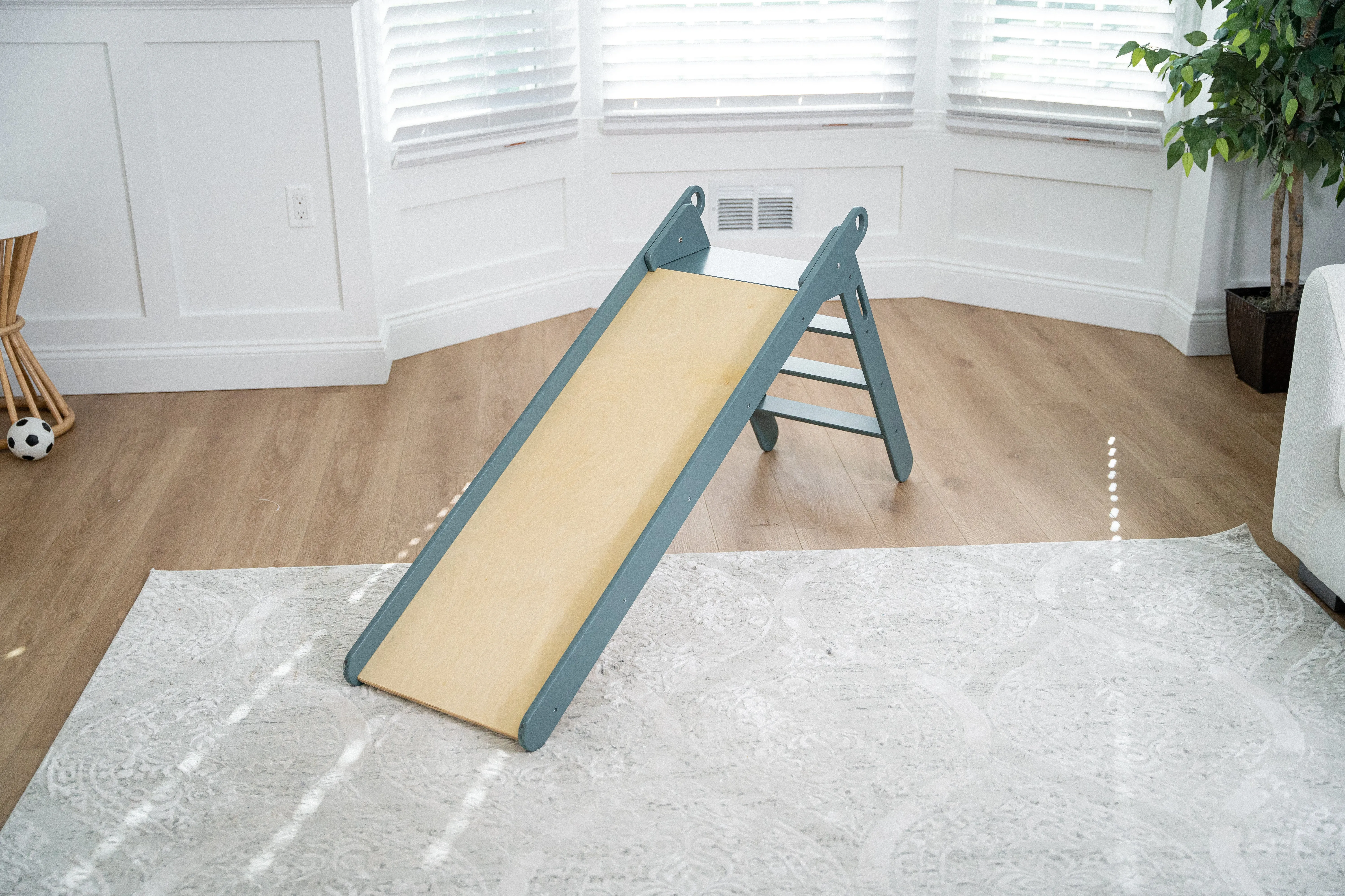 Avenlur Holland- Wooden Folding Slide