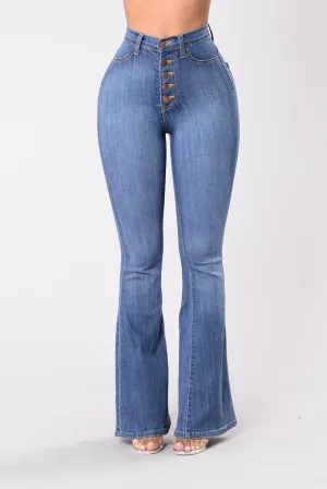 Calça Jeans Modeladora Flare Cintura Perfeita