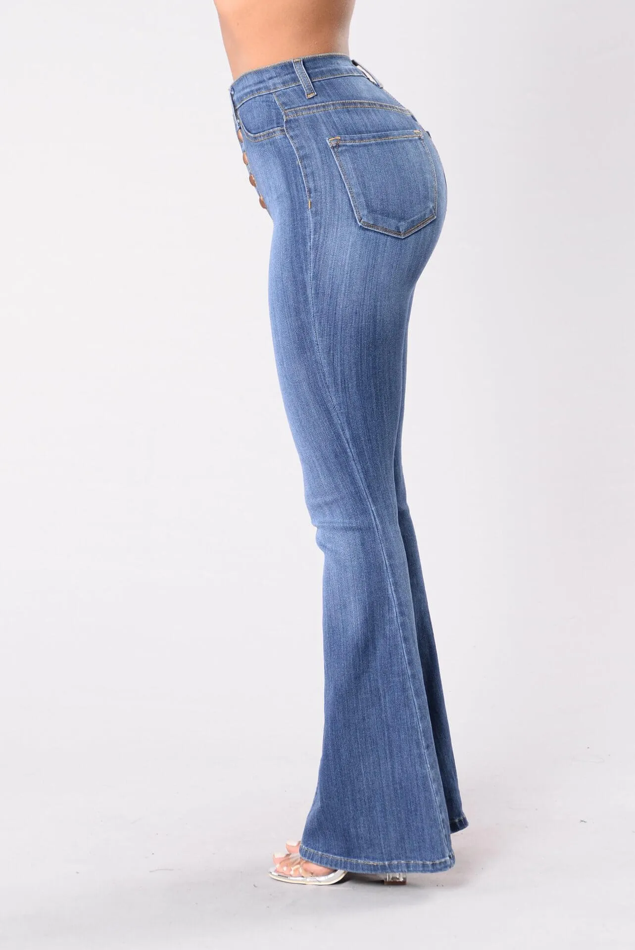 Calça Jeans Modeladora Flare Cintura Perfeita