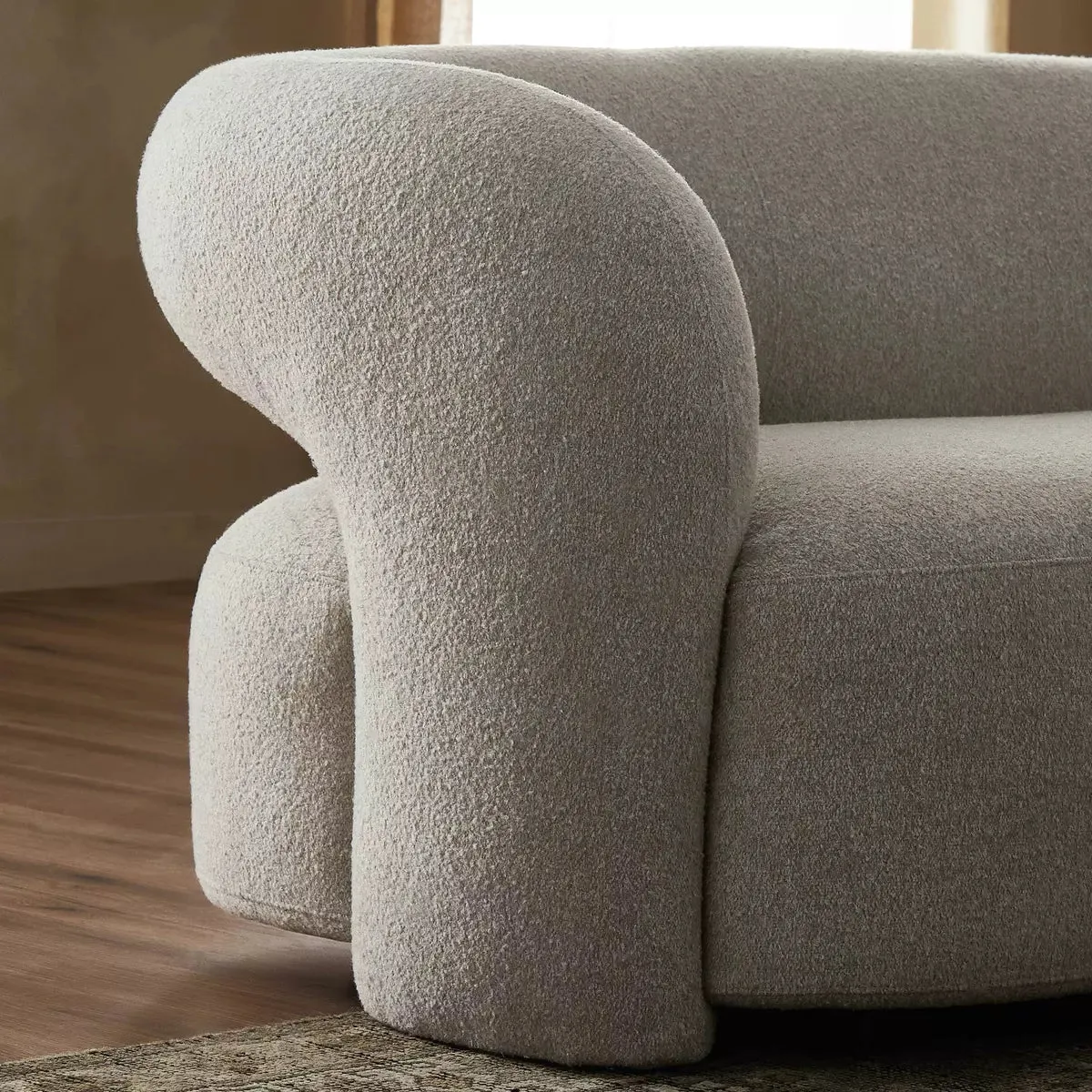 Grandeur Sofa