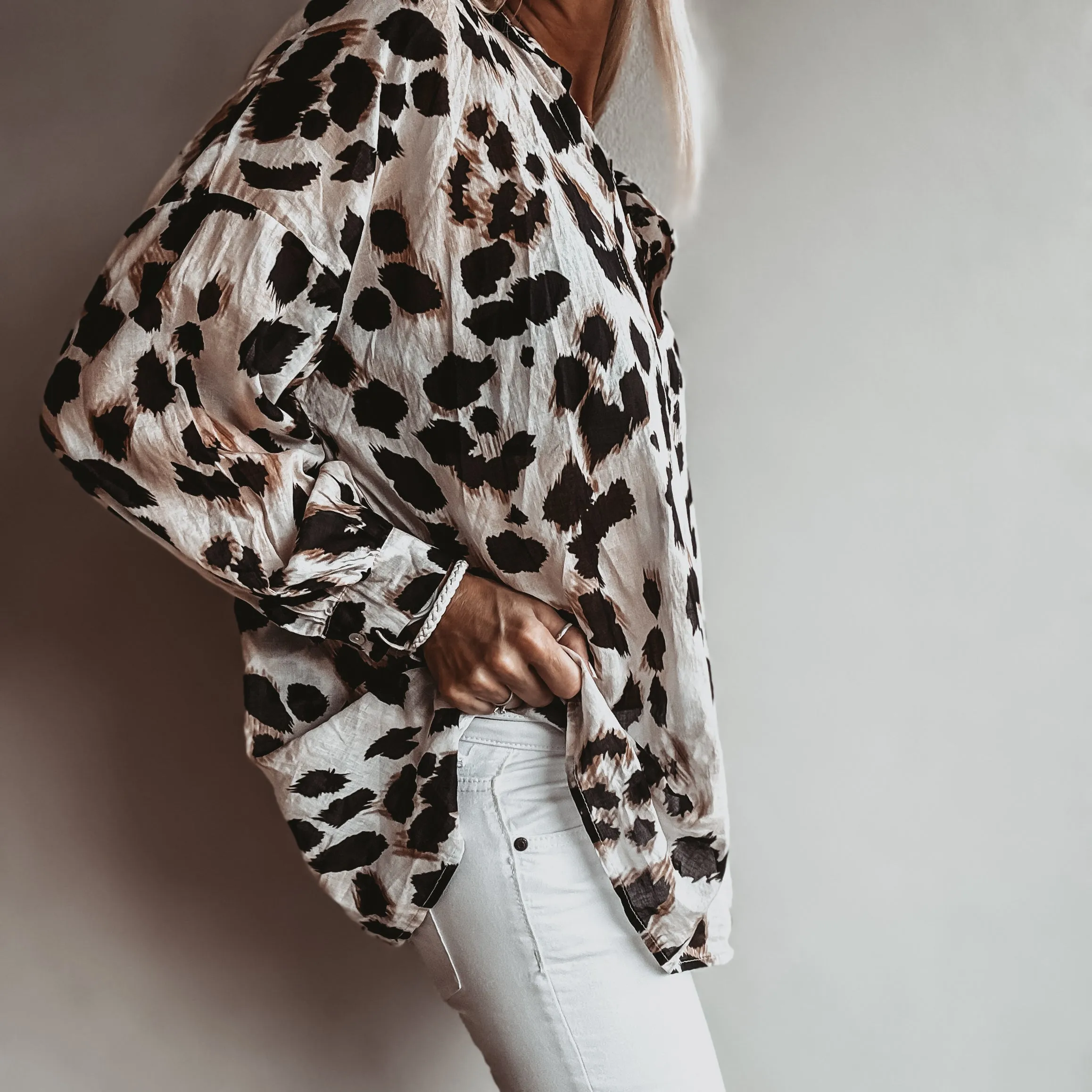 Leopard Mirabalono pattern blouse *NEW*