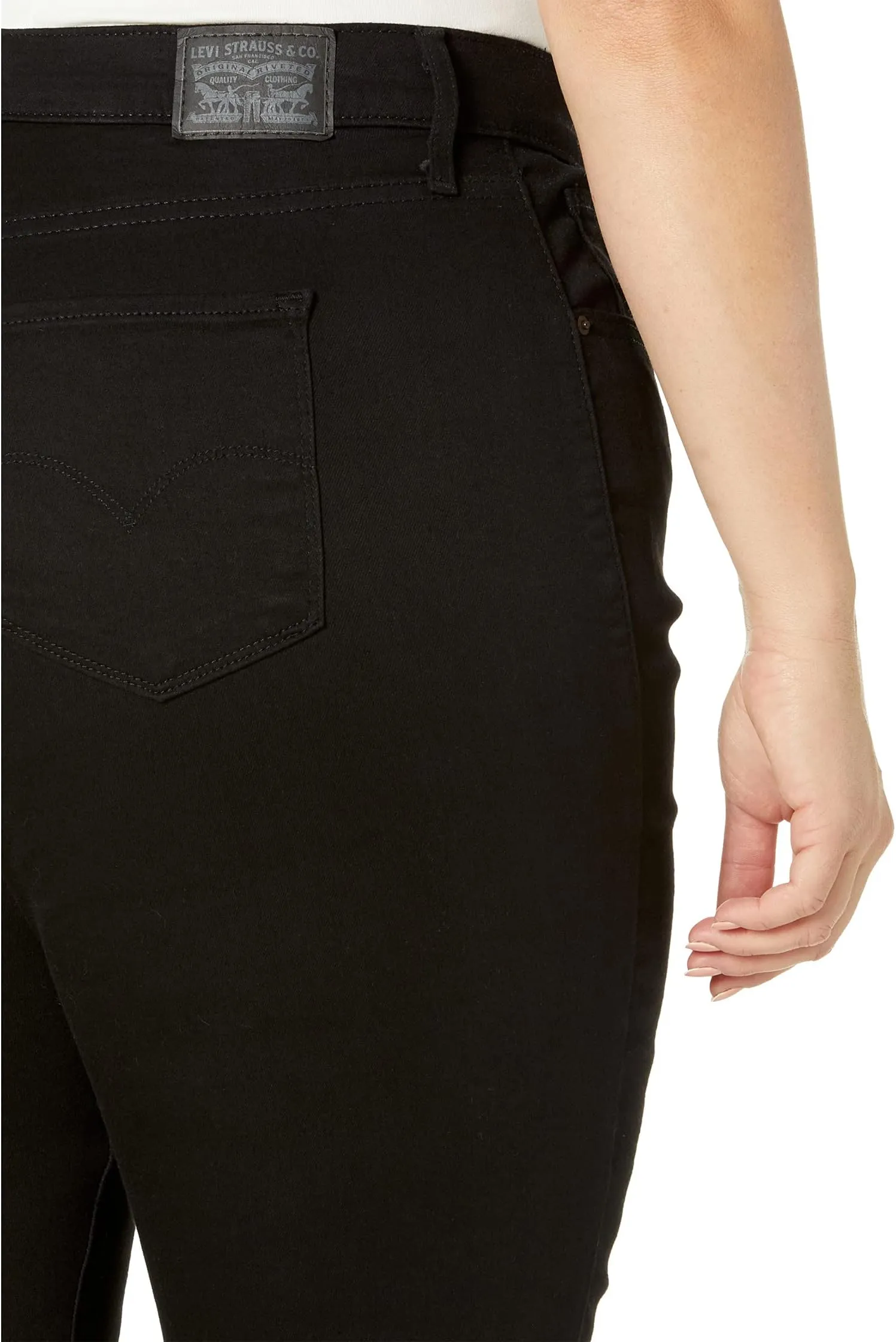 Levi's 725 High-Rise Bootcut Jeans in Soft Black