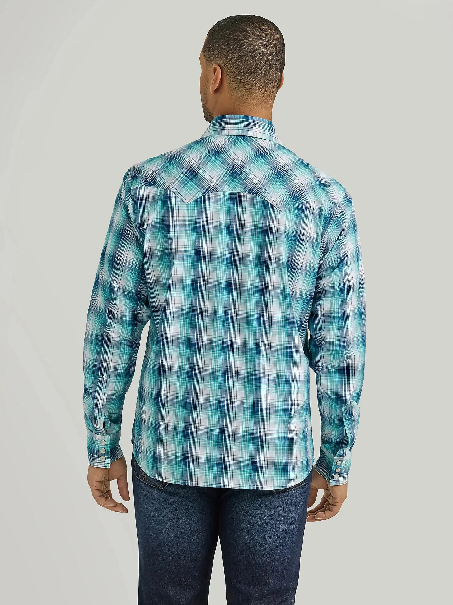 Men's Wrangler Turq/Blue Plaid Long Sleeve Snap Shirt