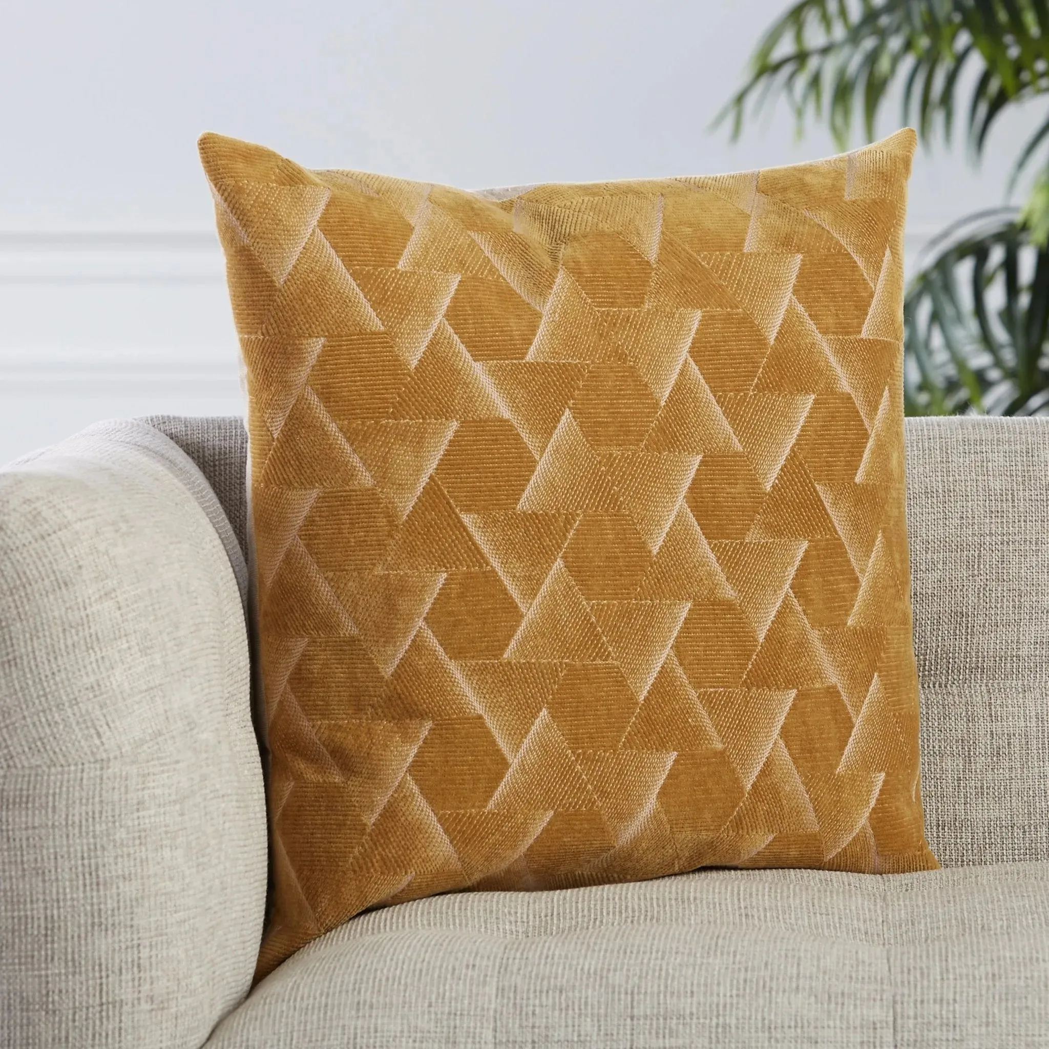Nouveau NOU04 Gold/Ivory Pillow