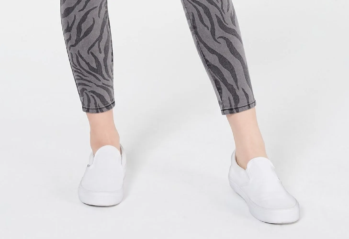 Tinseltown Juniors' Zebra-Print Skinny Jeans Gray Size 3