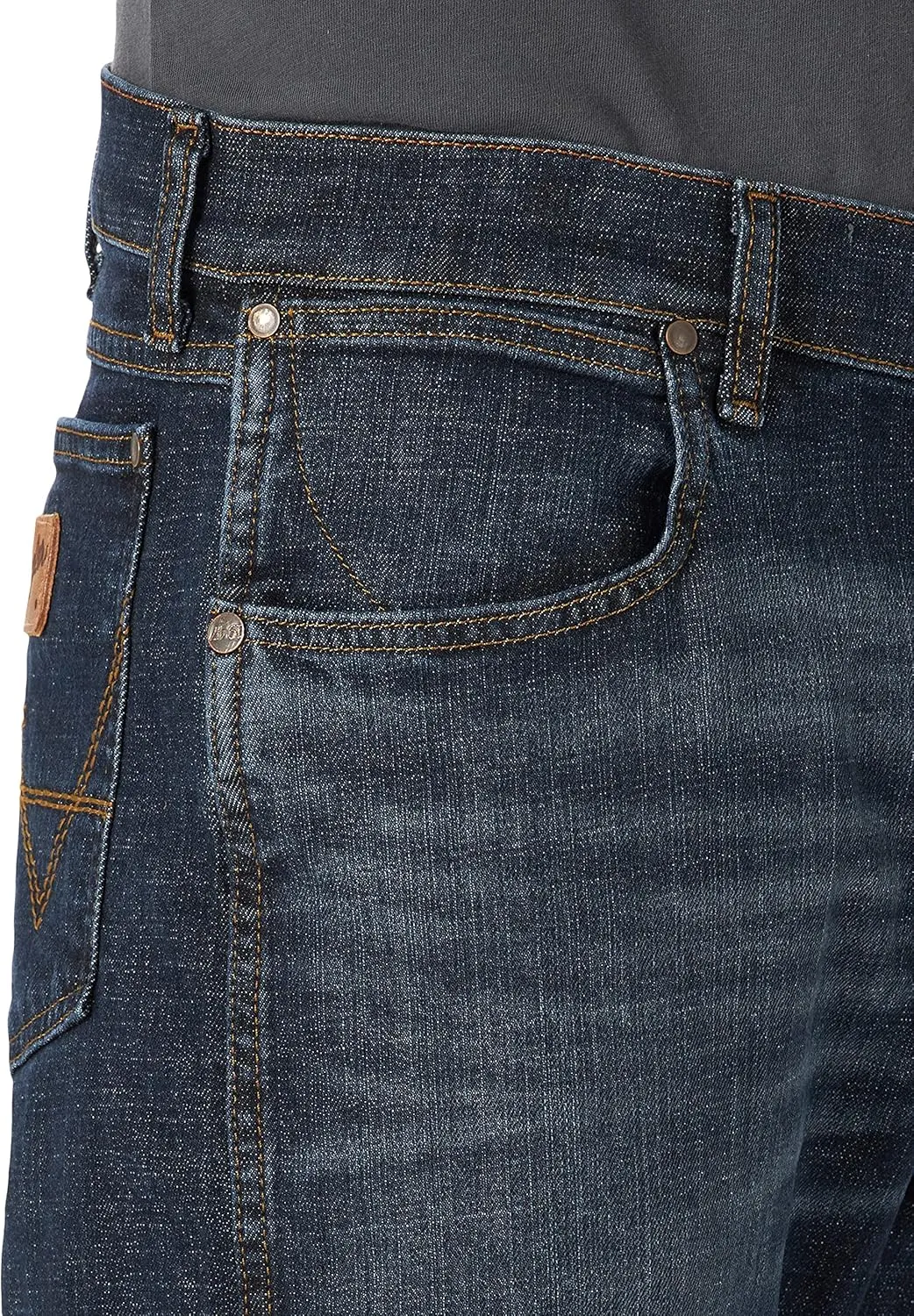 Wrangler Men's Free to Stretch Relaxed Fit Bootcut Jean