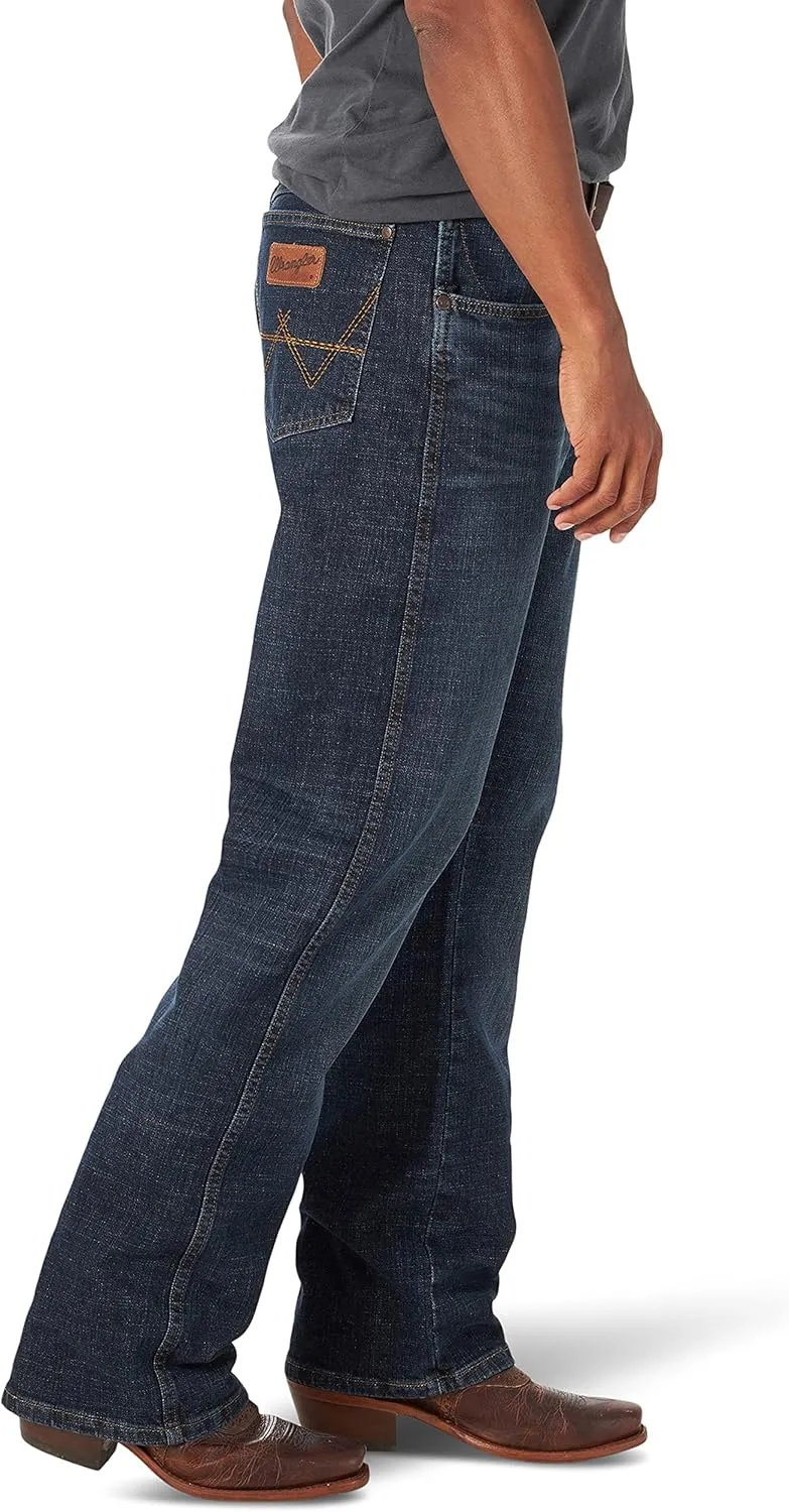 Wrangler Men's Free to Stretch Relaxed Fit Bootcut Jean